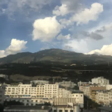 Kai Tian Hotel Hotels in Qiaojia