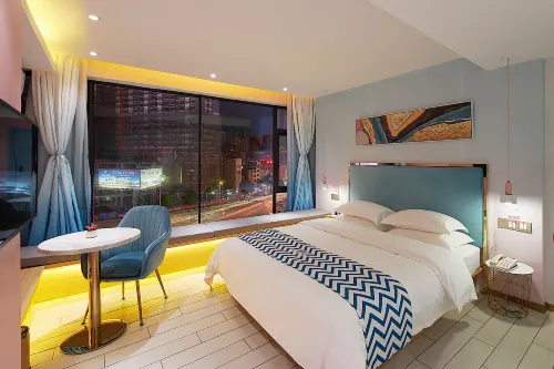 Designer Concept Hotel (Guiping Passenger Transport Center)