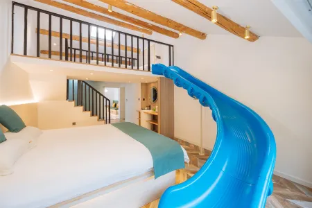 Meilinju Hostel Отели рядом с достопримечательностью «Baiyunyuan»