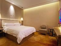 海丰亚丁酒店 - 标准大床房(无窗)