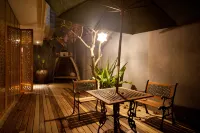 Orient Luxury Villa Motel