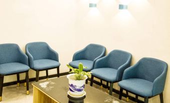 Anshun Qianbai Premium Hotel (Municipal Government Anshun Ancient City Branch)