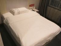 龙山星铂宾馆 - 标准大床房