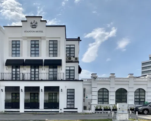 Stanton Hotel Hotels near Borneo Trading Post