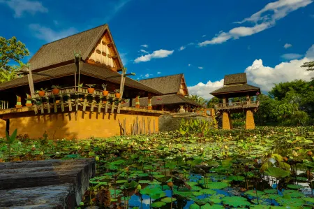 Howie's HomeStay Отели рядом с достопримечательностью «Elephant POOPOOPAPER Park Chiang Mai»