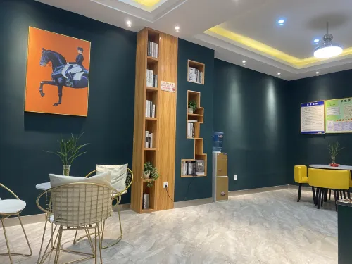 Qinzhou Qinyi Hotel - homestay