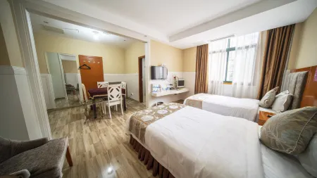 Yi Long Hua Chen Impress Business Hotel