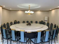 โรงแรมโกลเด้น รูม หยวนเจียง