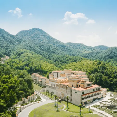 CONTI TOSCANA CASTLE RESORT & SPA