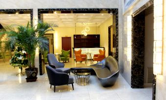 Jixi Hongbo Business Hotel