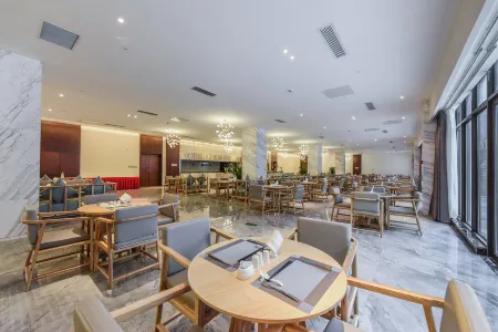 E-wing International Airlines Hotel Отели рядом с достопримечательностью «Jiaxiu Square Public Lavatory»