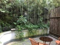 芝林浙东小九寨依山不舍民宿 - 山景豪华双人或双床间