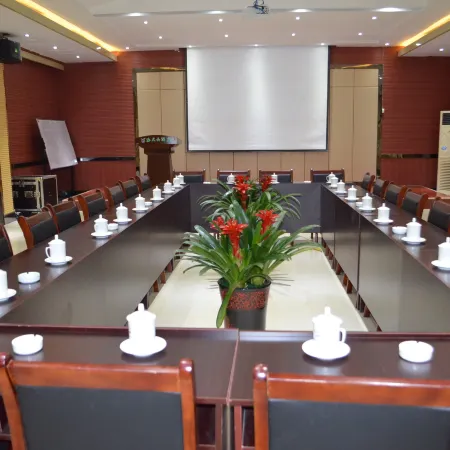 7Days Inn Chain Hotel (Rizhao Huanghai Yilu)
