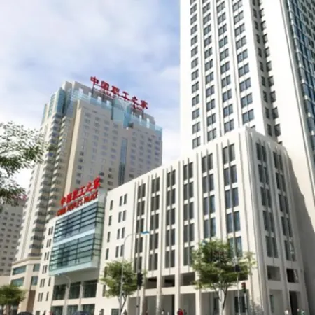 China Palace Hotel Отели рядом с достопримечательностью «Станция метро Fuxingmen»
