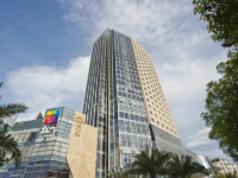 贑州グランド スカイライトインターナショナルホテル(萬象城南河古浮橋) 贛州のホテル