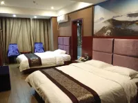 Grand Pier Hotel