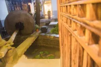 Shurentang Boutique Guesthouse - 2 ดาว
