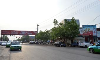 Shenzhou Jixiang Express Hotel