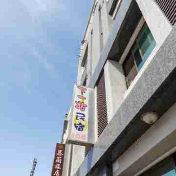 Next Stop B&B Hotel Exterior