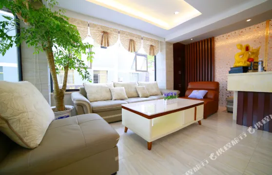 巴東夢金園商務賓館