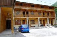 Hailuogou liangxishanyuan minsu Hotels in Luding