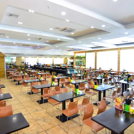 Quanyan Hotspring Holiday Hotel