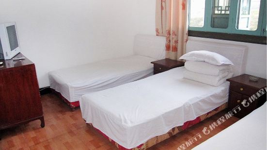 Caihong Hostel