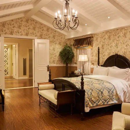 U-house Villa Hotel