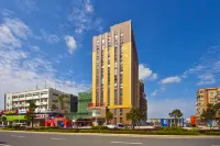 Xinyue Apartment Отели рядом с достопримечательностью «Коммерческий Центр Чанглинг-Хон-Цити»