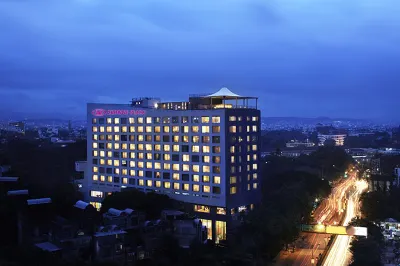 Crowne Plaza Pune City Centre Hotels in der Nähe von Shri Mrutyunjayeshwar Temple