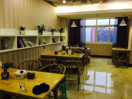 Impression of Rain Theme Hotel Отели рядом с достопримечательностью «Twelve Peaks of Wushan Mountain»