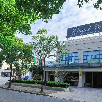 上海Grand Inn西郊公寓飯店 龍溪路地鐵站附近的飯店