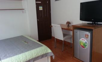 Newland Hotel Apartment 6