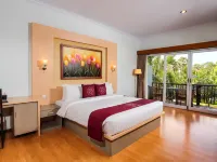 Puri Saron Hotel Seminyak Hotels near Double Six