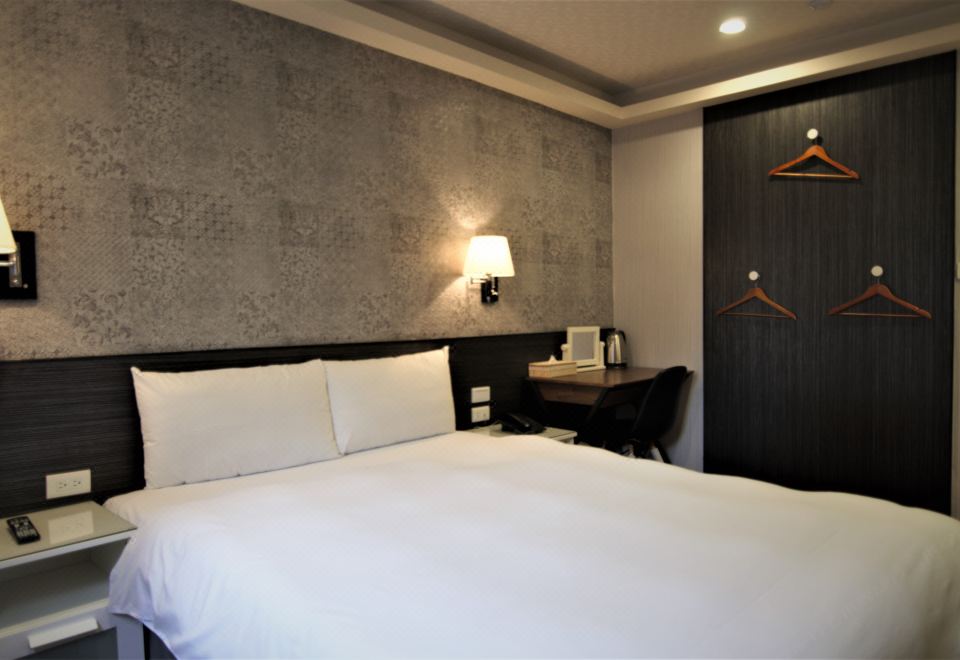 아워스 인 편의시설