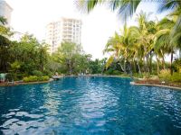三亚湾阳光海岸海景度假公寓 - 室外游泳池