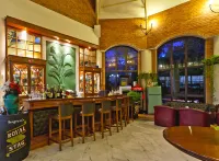 Park Village Resort by KGH Group - bar