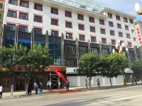 뎨부 신위안 그랜드 호텔 CPC Tewo County Committee Party School 주변 호텔
