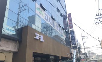 Story House Sinsa Branch Seoul
