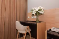 JUN  Hotels Hotels in Wuhe County