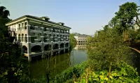 Chishui Yangtze Peninsula Hotel Hotel di Chishui