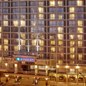 Wyndham Boston Beacon Hill Hotels near Beacon Street