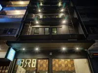 Brb Hostel Bangkok Silom Các khách sạn gần Ga MRT Silom