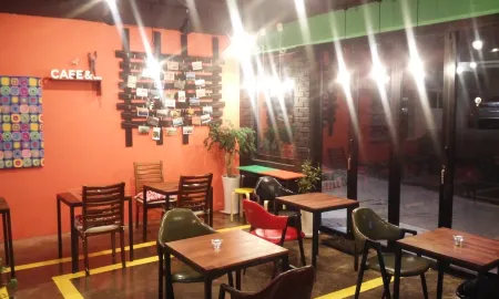 6pm Pension Отели рядом с достопримечательностью «Aewol Coast Road»