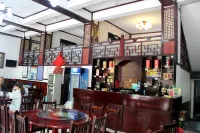 Jiange Jianshan Family