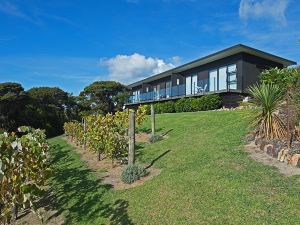 Cable Bay Views