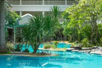 Kalanan Riverside Resort - Rooftop Pools