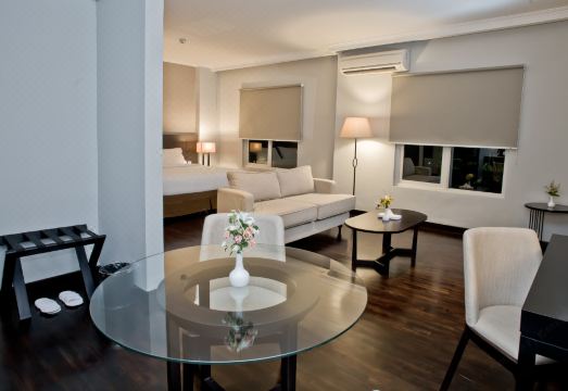 사말라 호텔 객실 내부