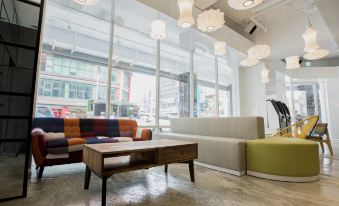Single Inn (Kaohsiung Station)