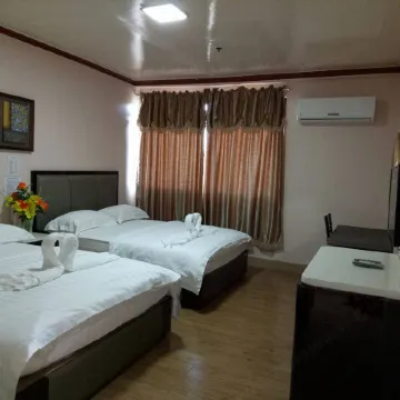 Meaco Royal Hotel - Taytay